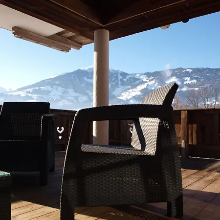 Holiday home Sunny Hideaway By Interhome