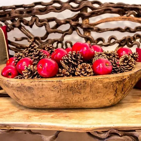 Sunny Hideaway By Interhome