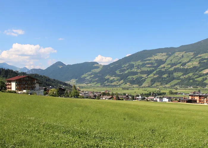 Holiday home Sunny Hideaway By Interhome